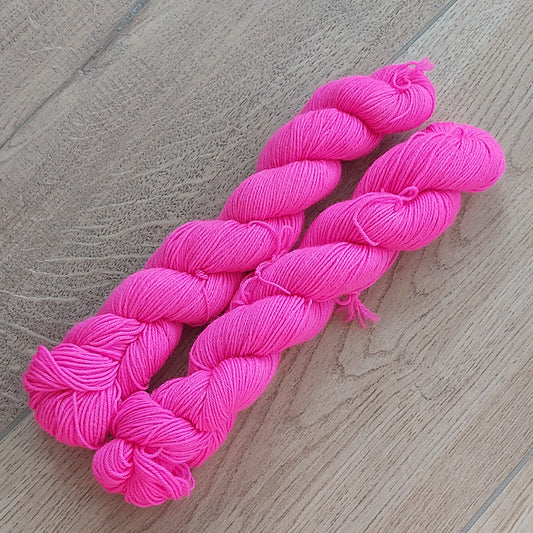 Merino Sock kleurnummer 2 - hot pink