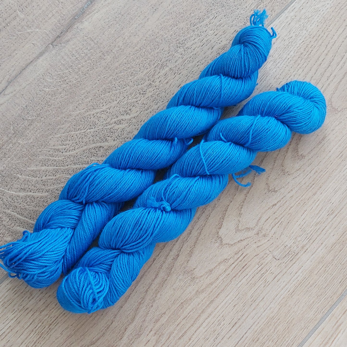 Merino Sock kleurnummer 19 - Koekiemonster-blauw